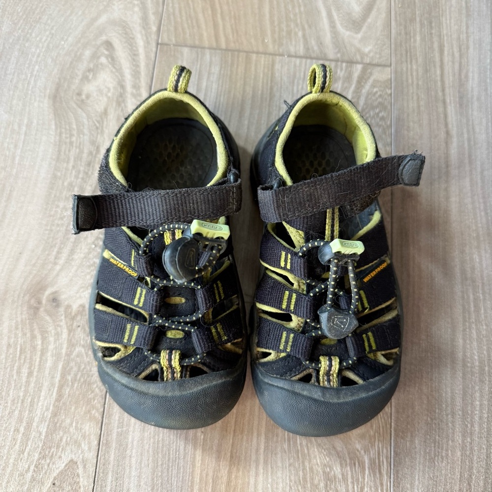 Keen Black and Yellow Sandals